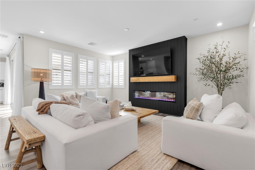 2493 Verdello Street