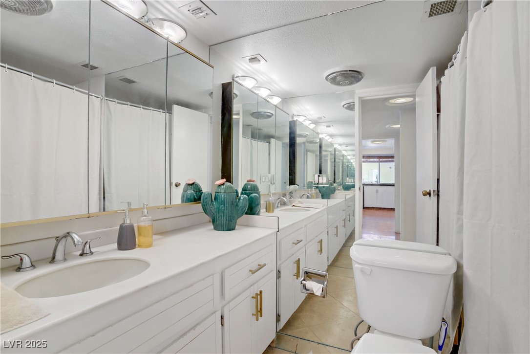 205 East Harmon Avenue 306