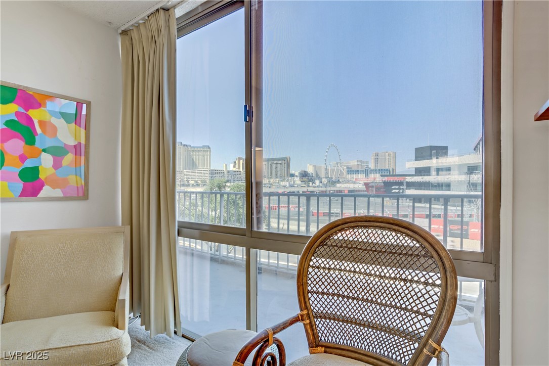205 East Harmon Avenue 306