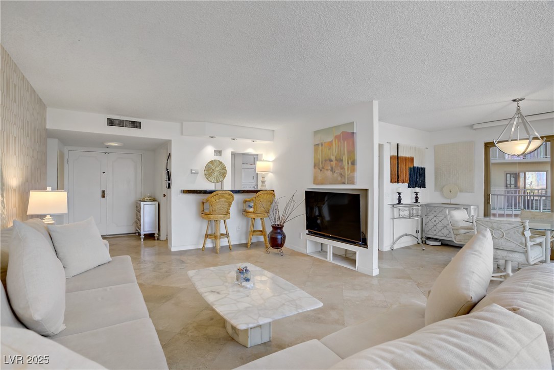 205 East Harmon Avenue 306