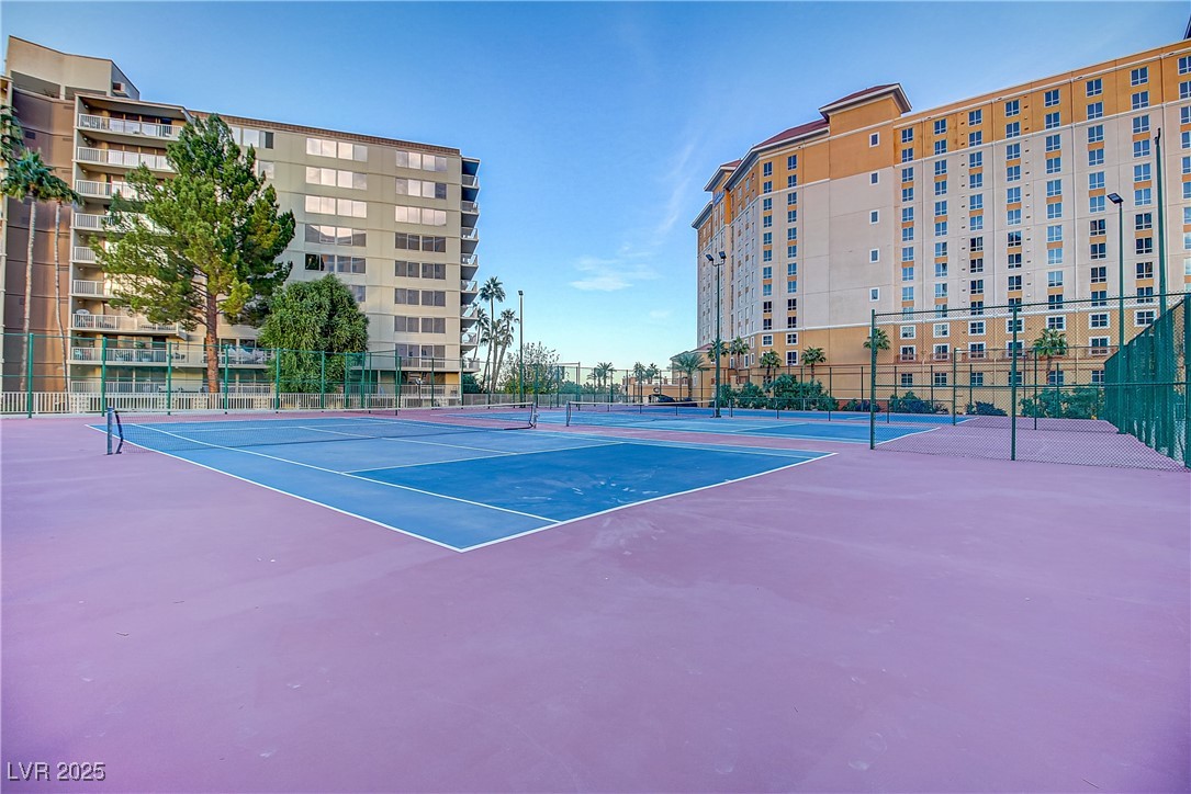 205 East Harmon Avenue 306
