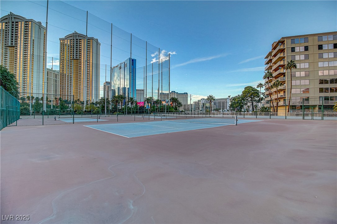 205 East Harmon Avenue 306