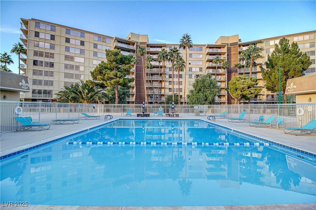 205 East Harmon Avenue 306