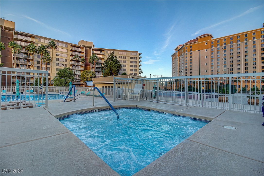 205 East Harmon Avenue 306