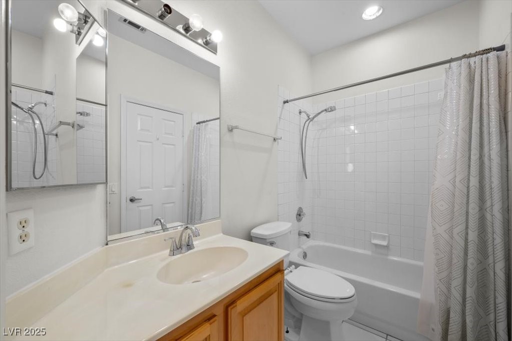 3600 North Tomsik Street