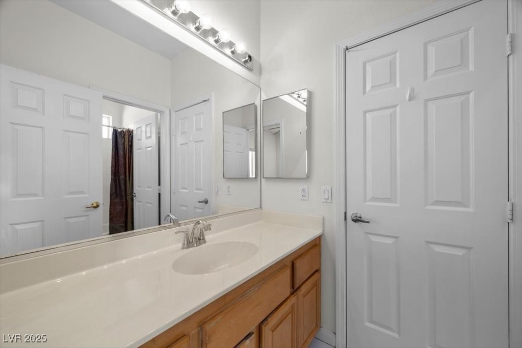 3600 North Tomsik Street