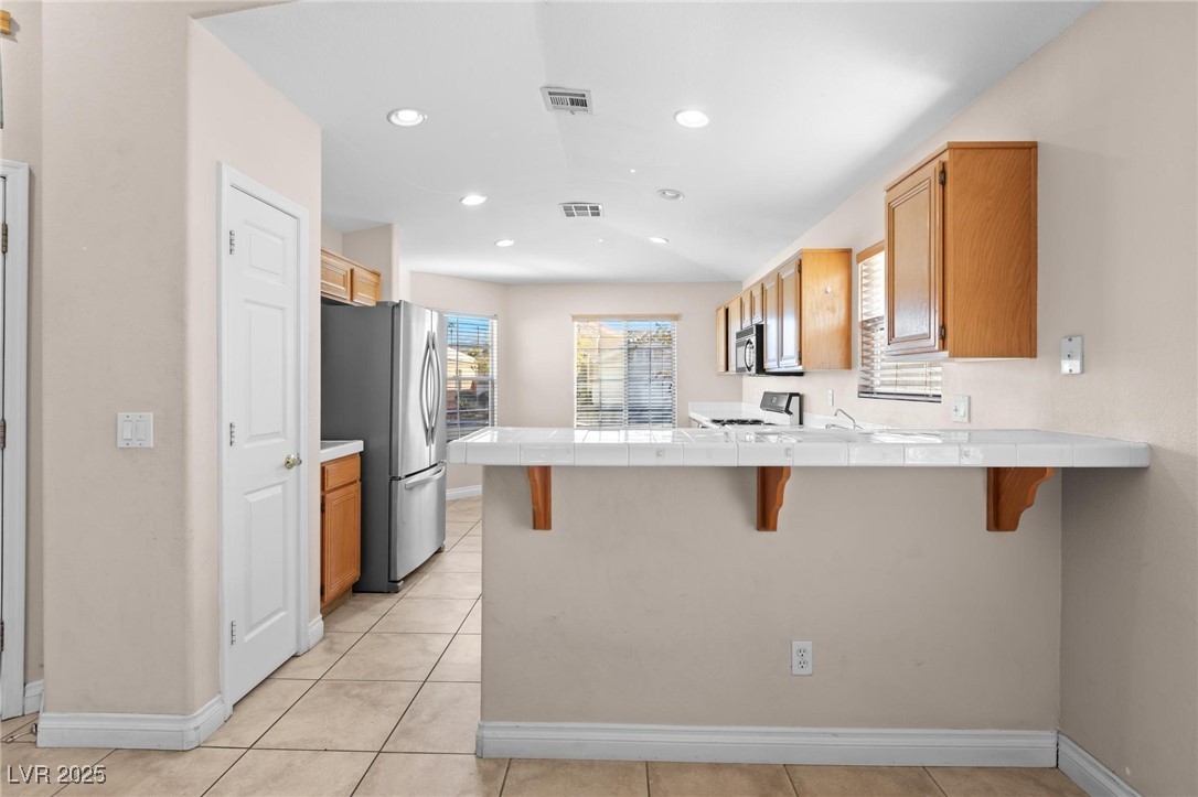 2524 New Salem Avenue