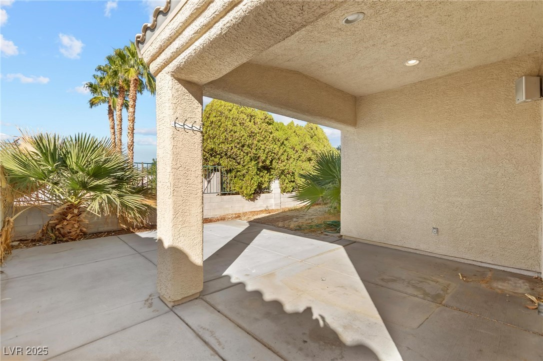 2524 New Salem Avenue