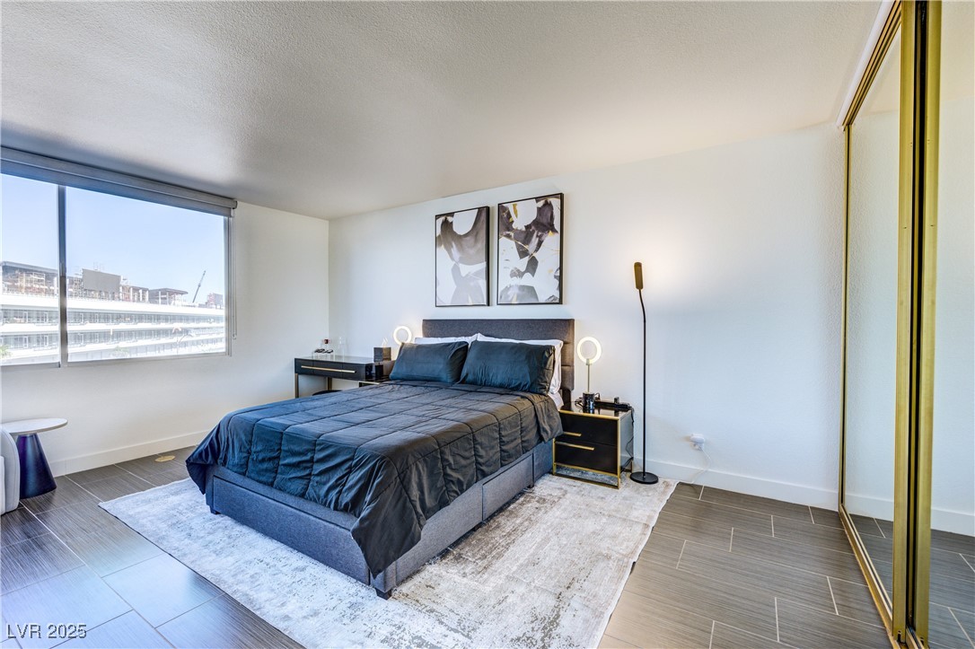 205 East Harmon Avenue 406