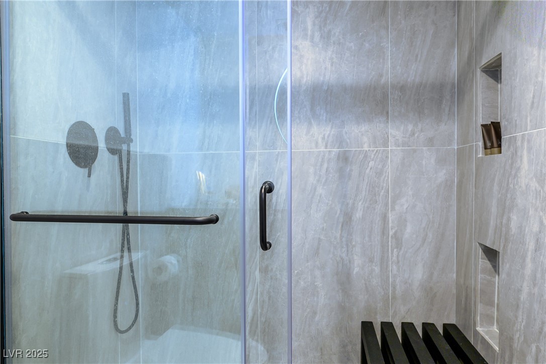 205 East Harmon Avenue 406