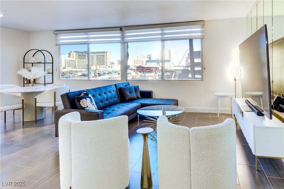 205 East Harmon Avenue 406