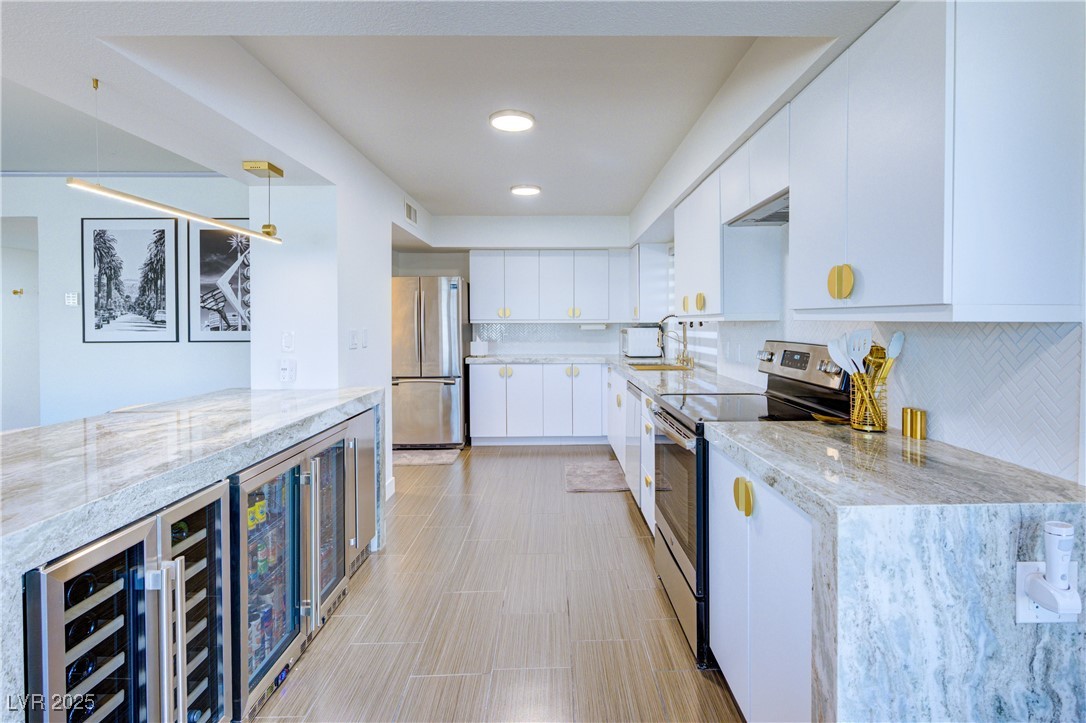 205 East Harmon Avenue 406