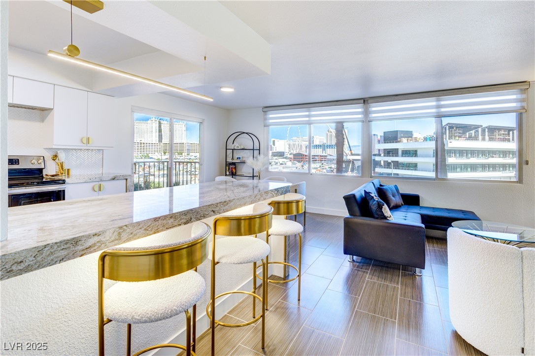 205 East Harmon Avenue 406