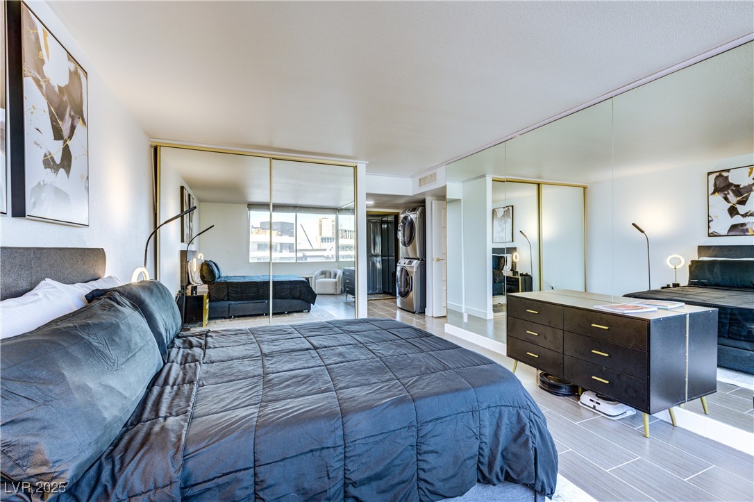 205 East Harmon Avenue 406