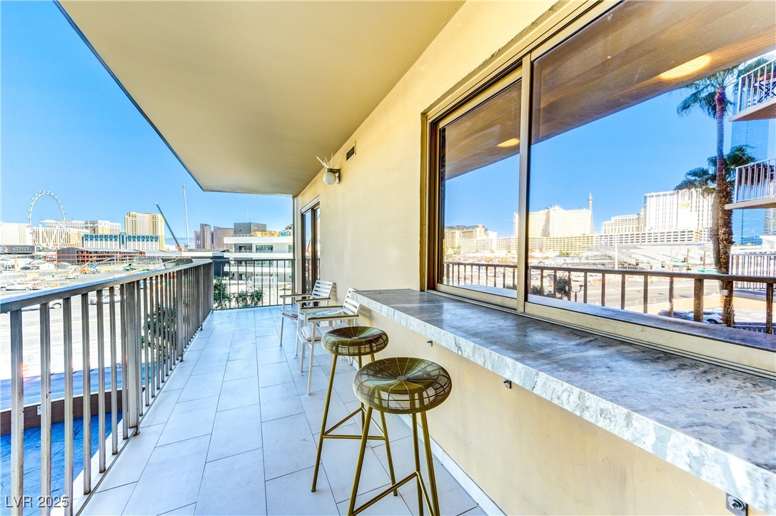 205 East Harmon Avenue 406