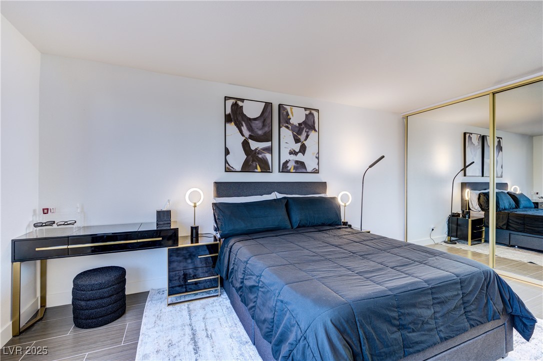 205 East Harmon Avenue 406