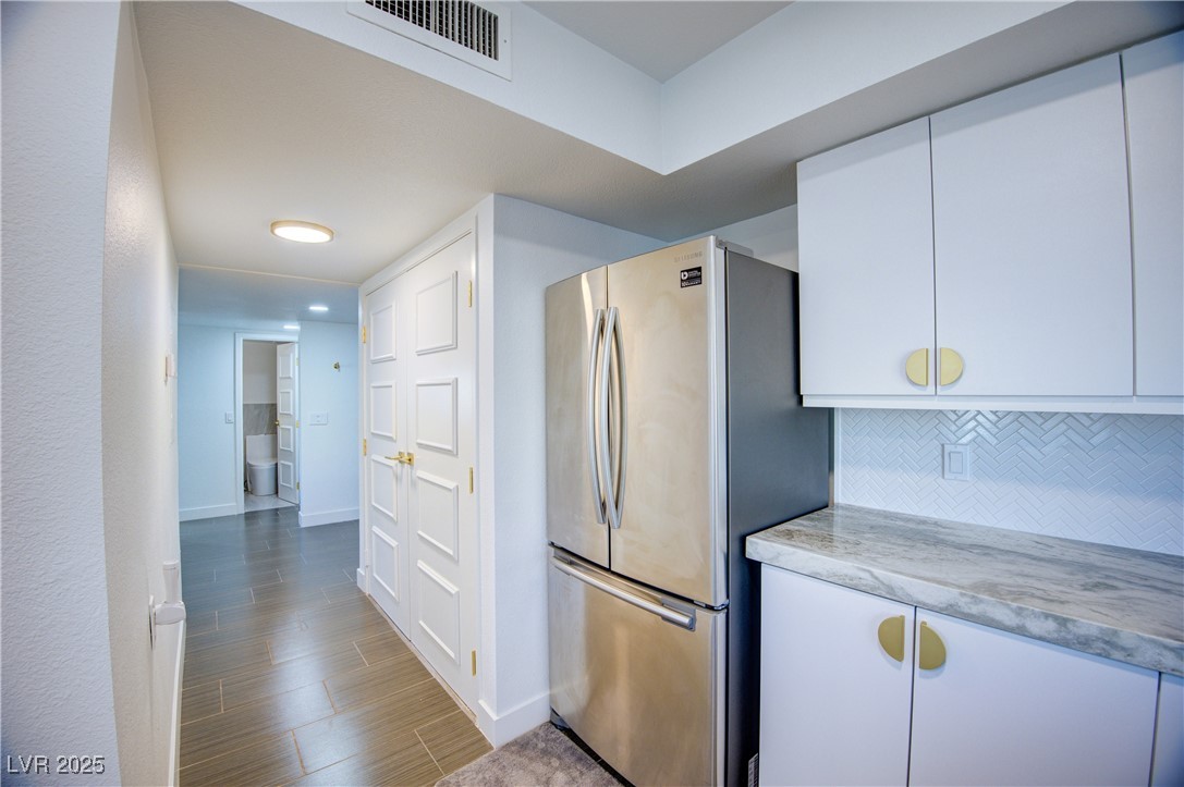 205 East Harmon Avenue 406