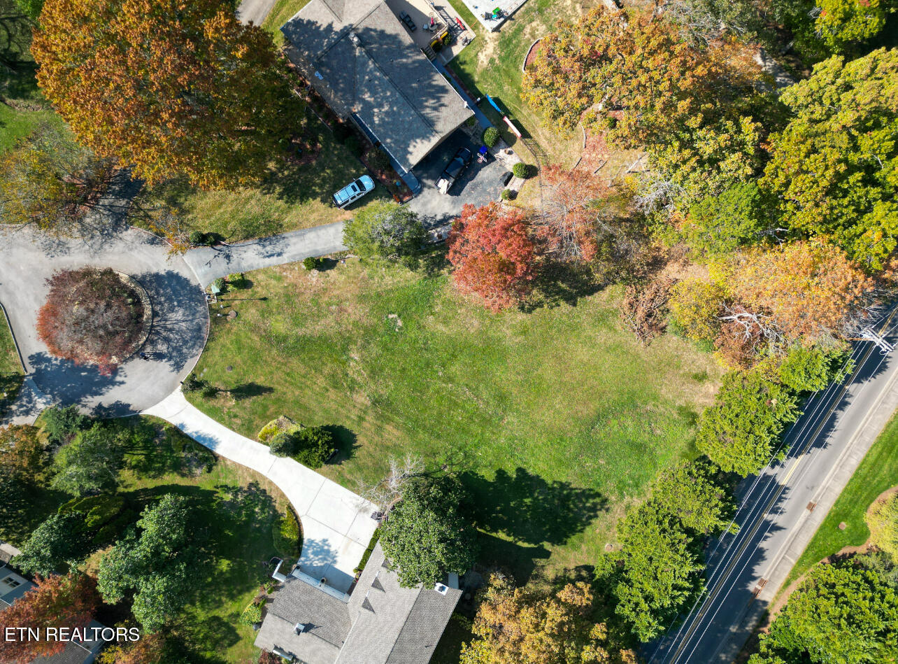 12001 Congressional Point