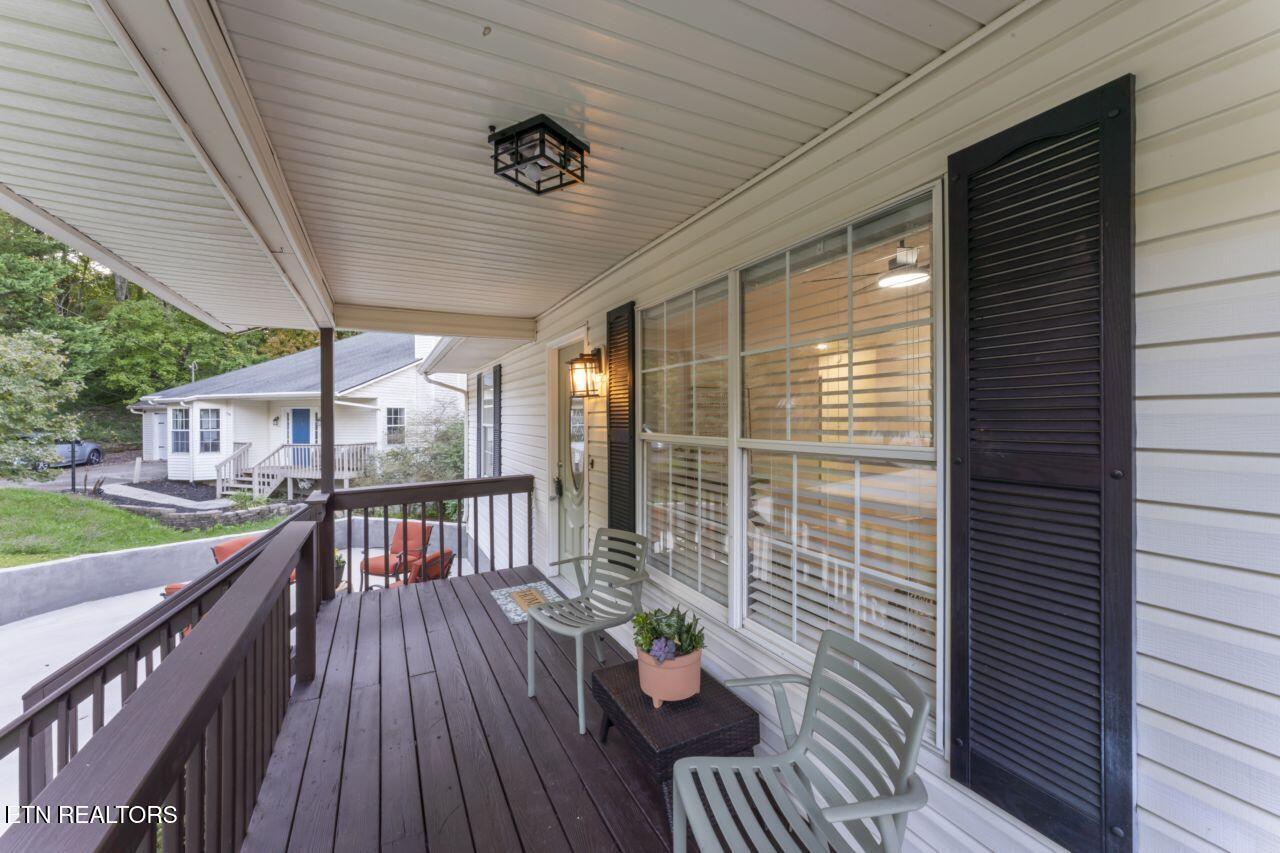 6011 Rolling Ridge Drive