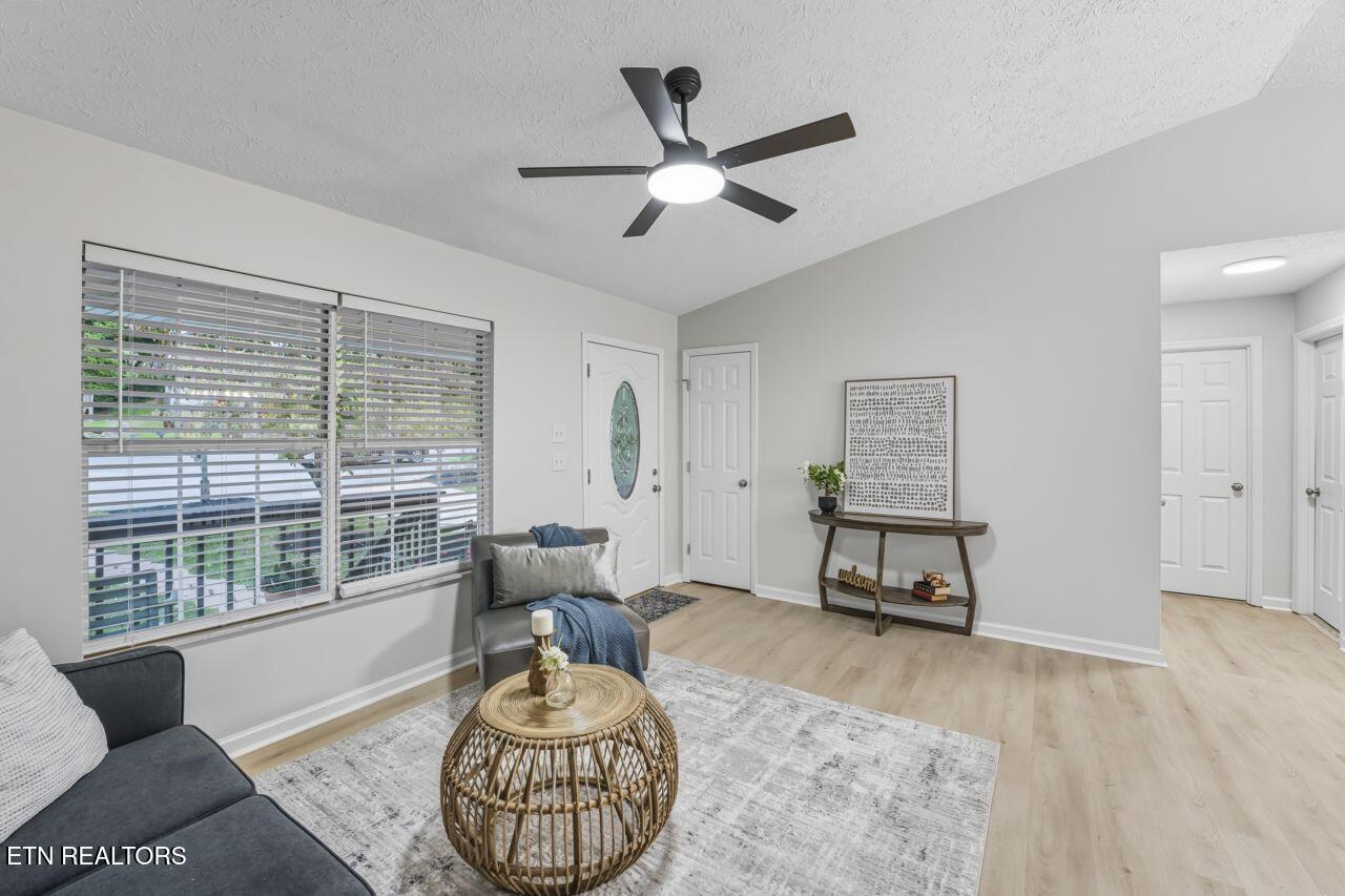 6011 Rolling Ridge Drive