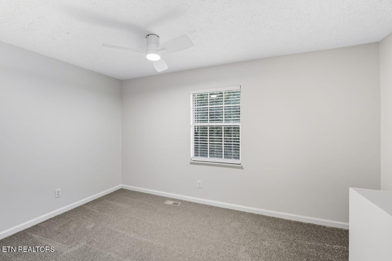 6011 Rolling Ridge Drive