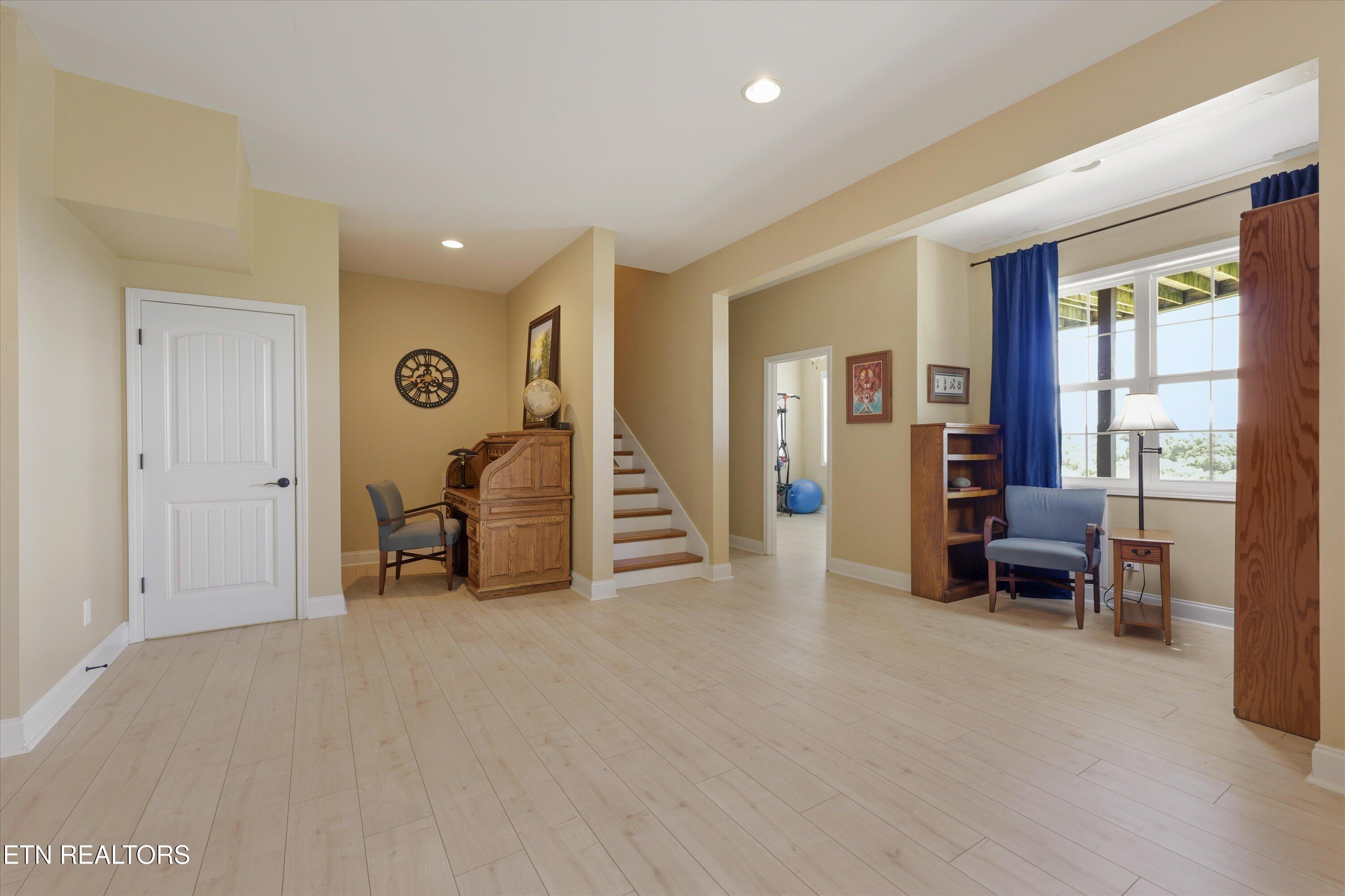 12506 Buttermilk Rd