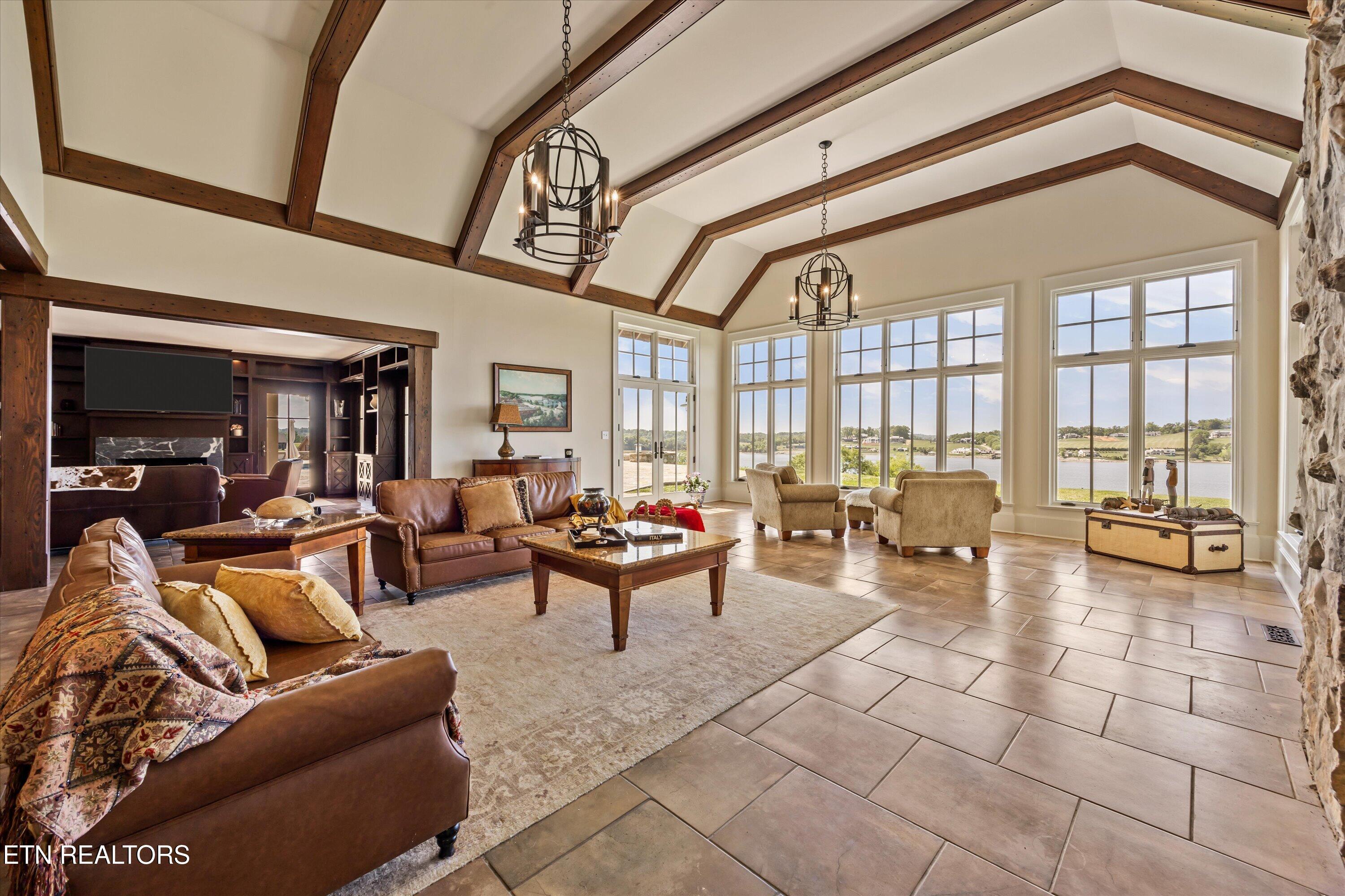 206 Osprey Point