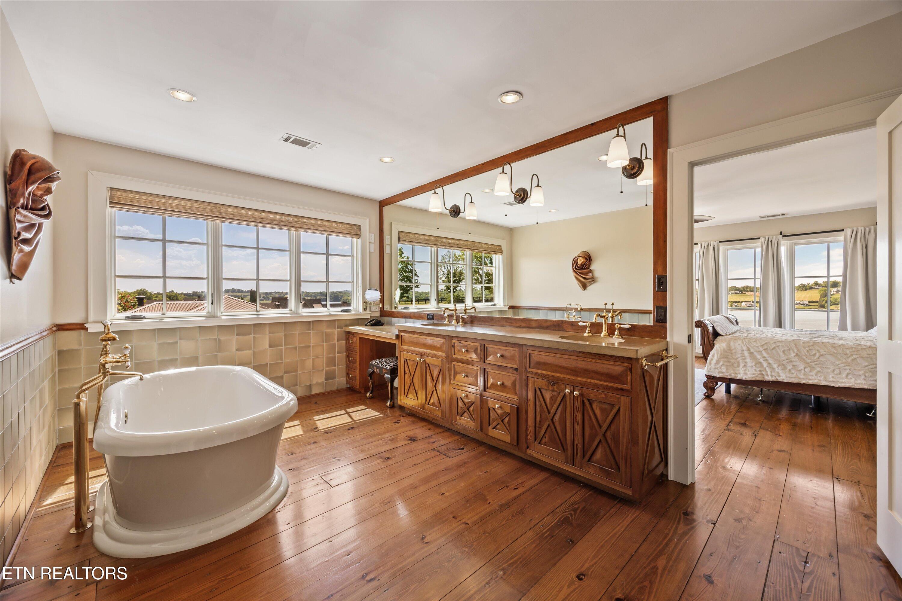 206 Osprey Point
