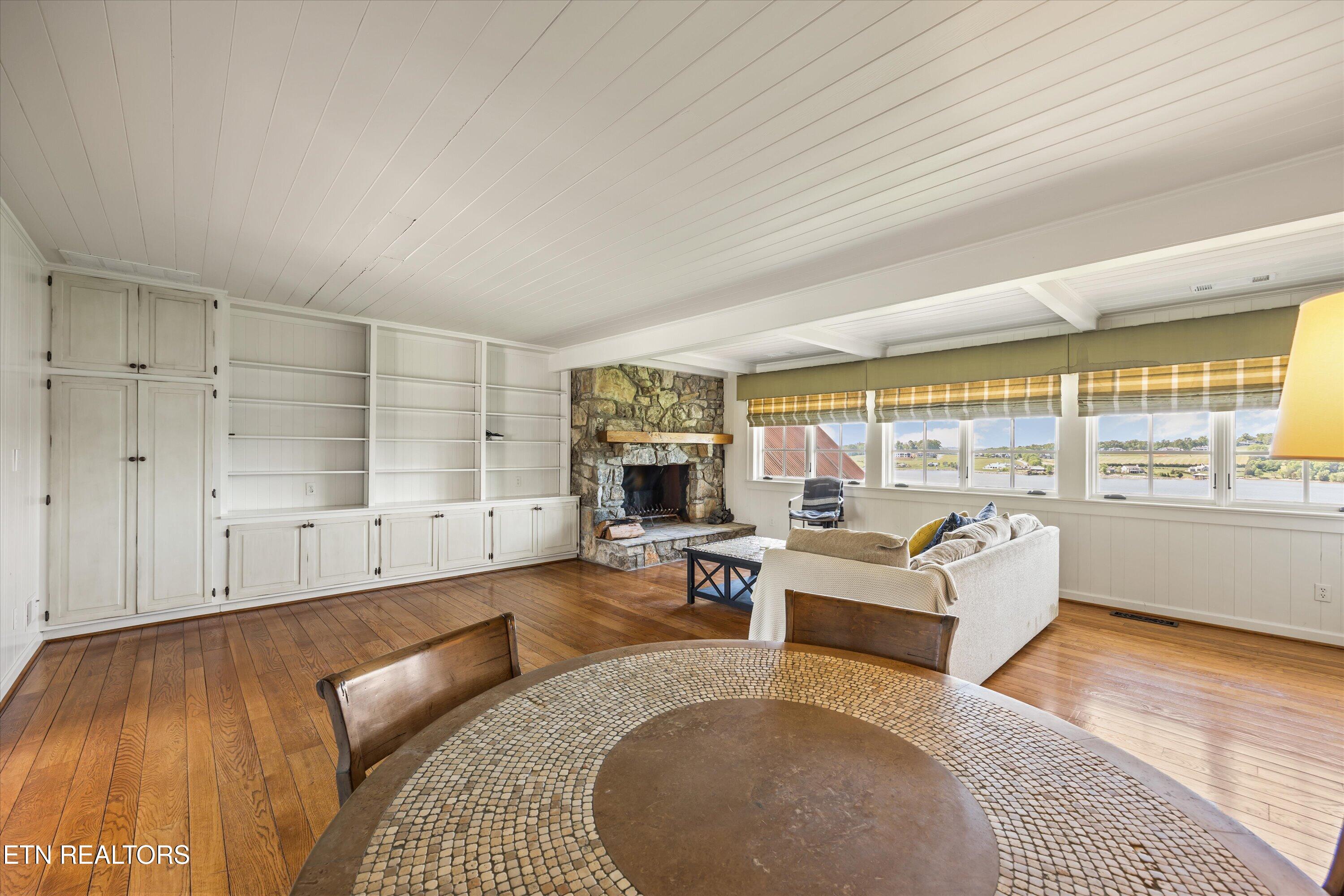 206 Osprey Point
