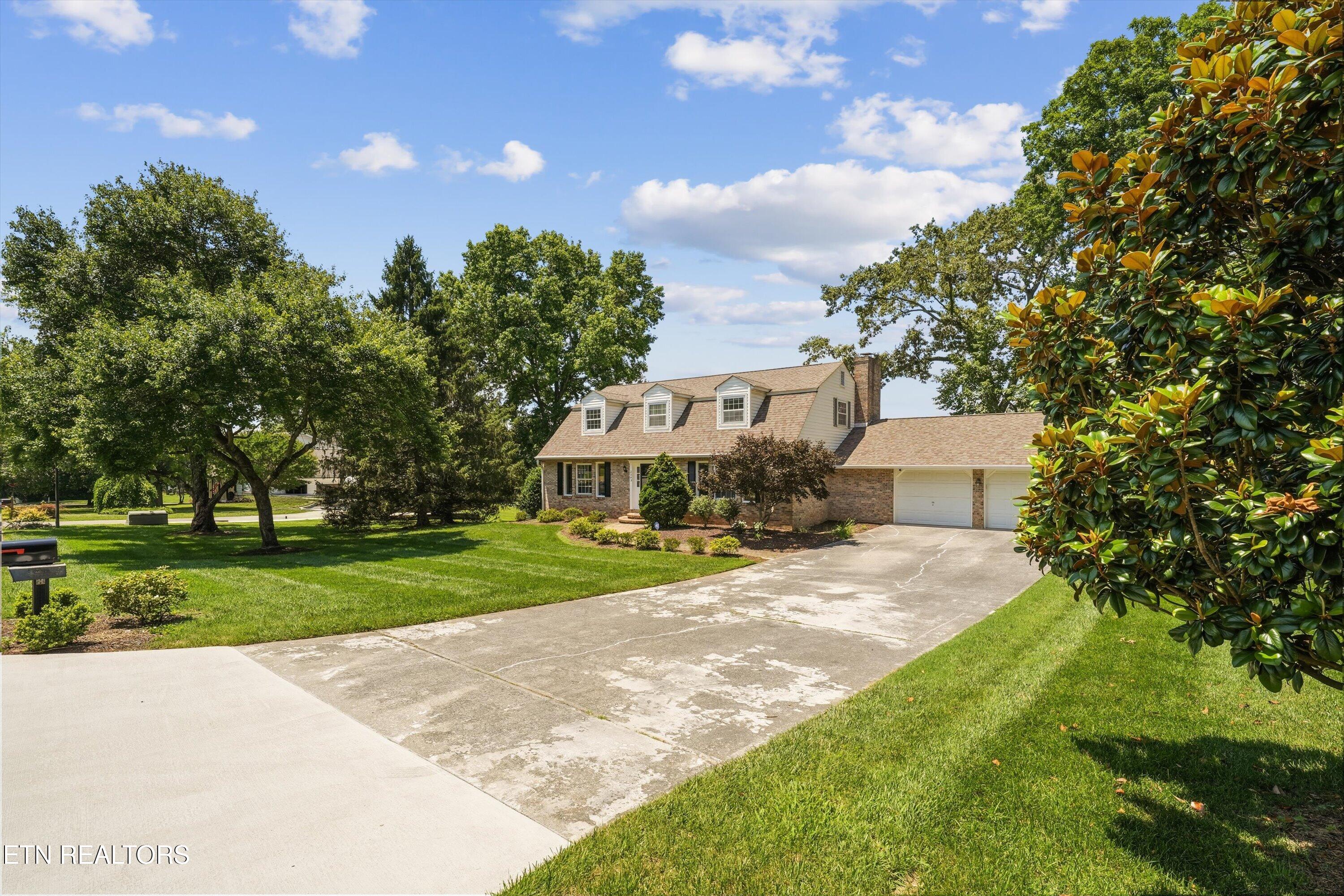 2345 Chesterfield Drive