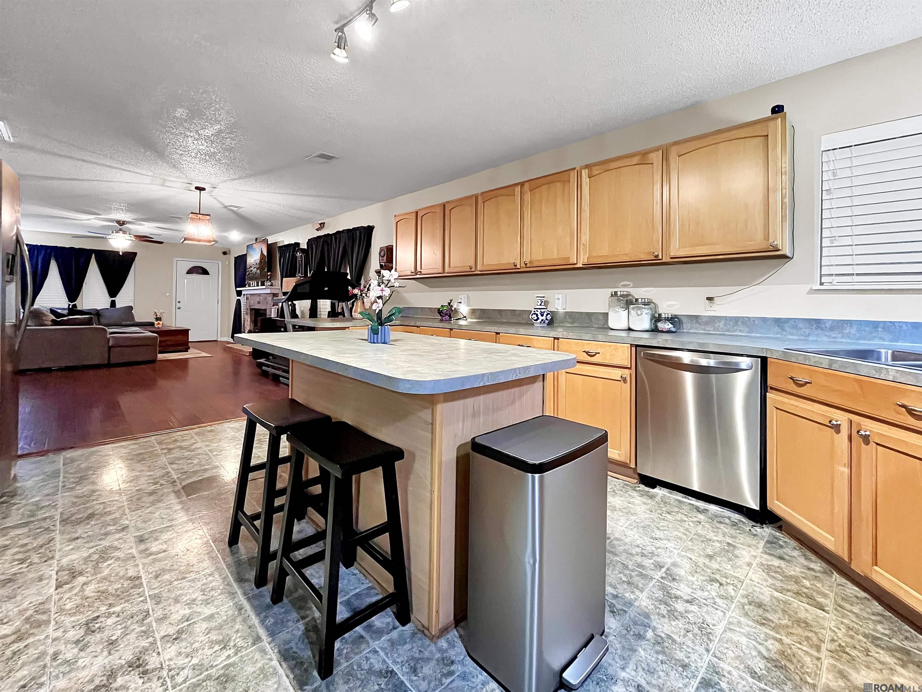 756 Lynn Dr