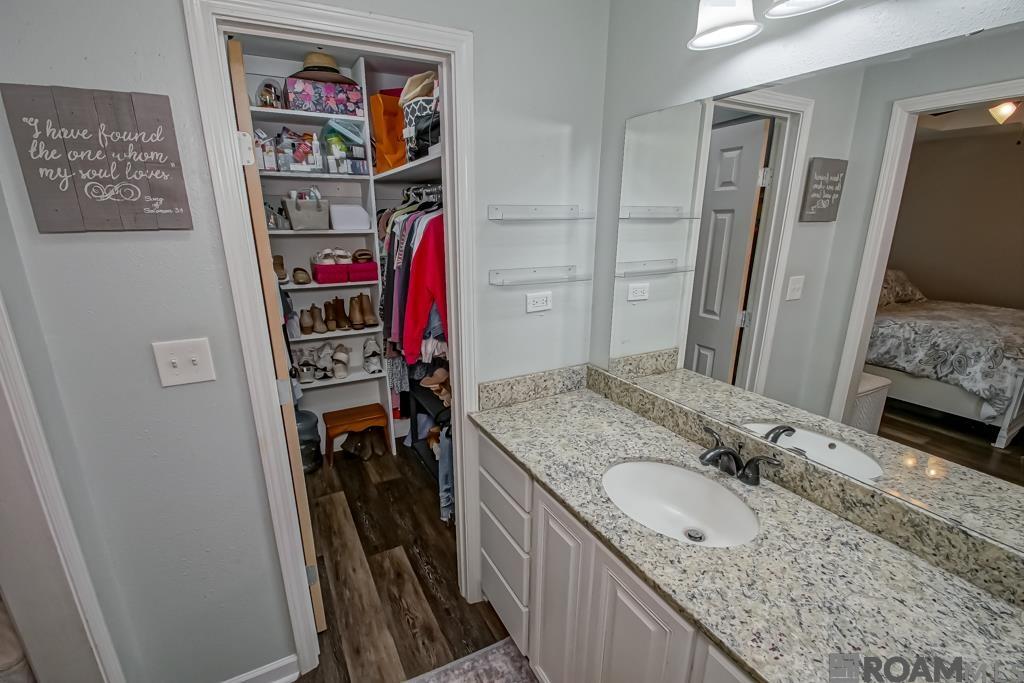 7287 Mosspoint Ln