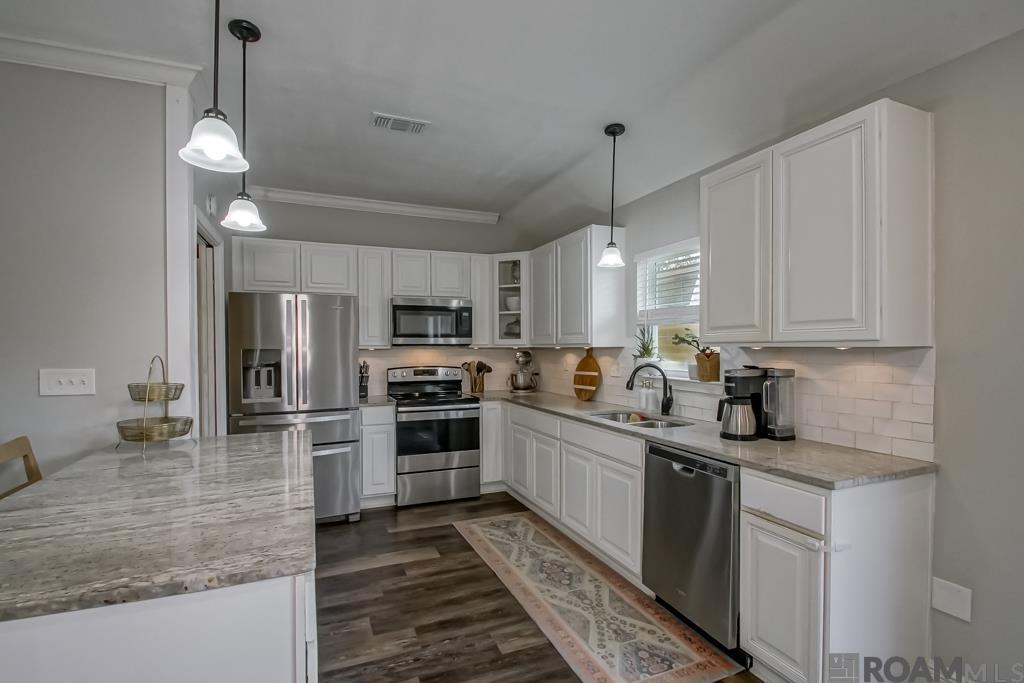 7287 Mosspoint Ln