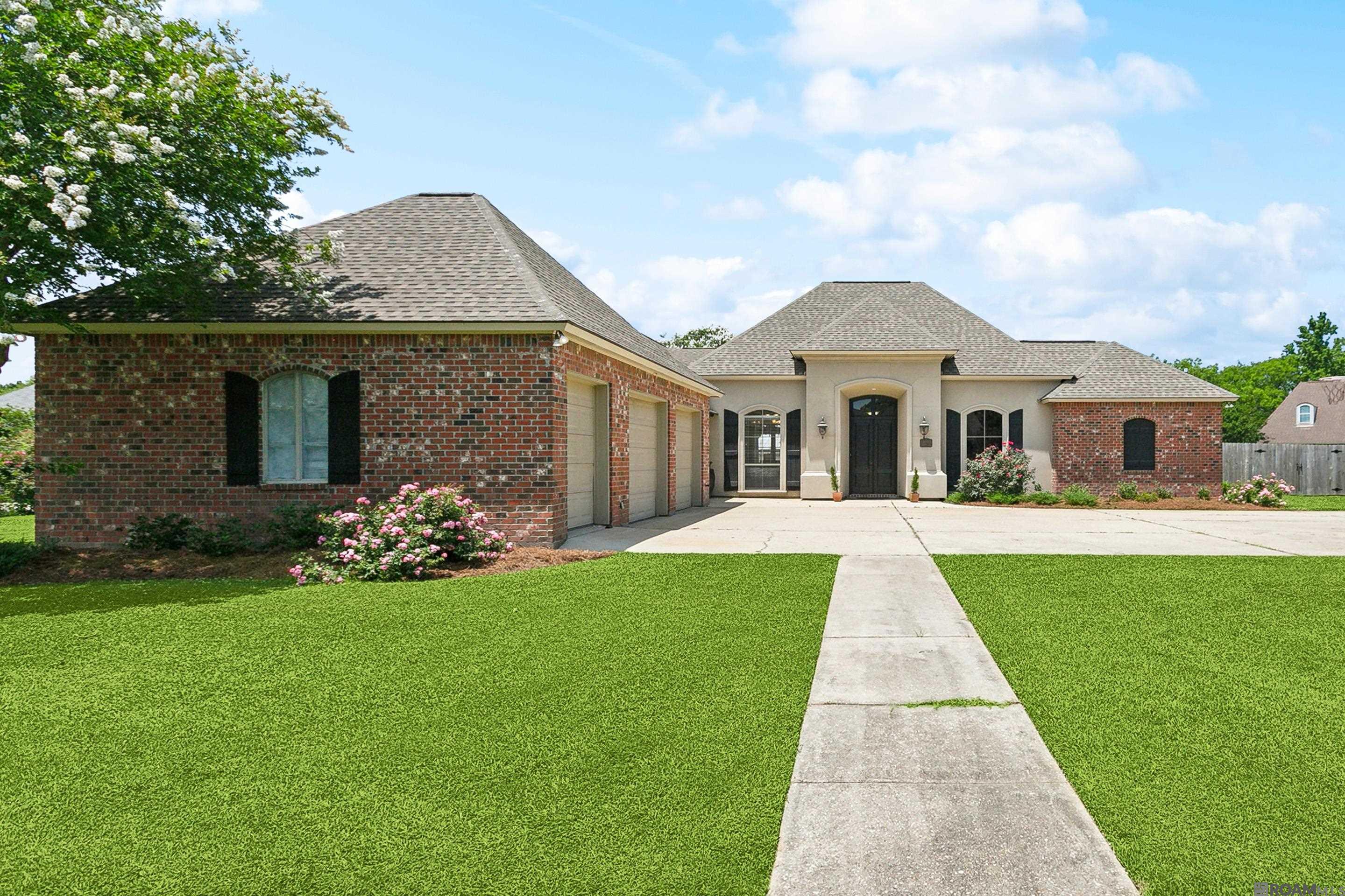 8595 Ormand Dr