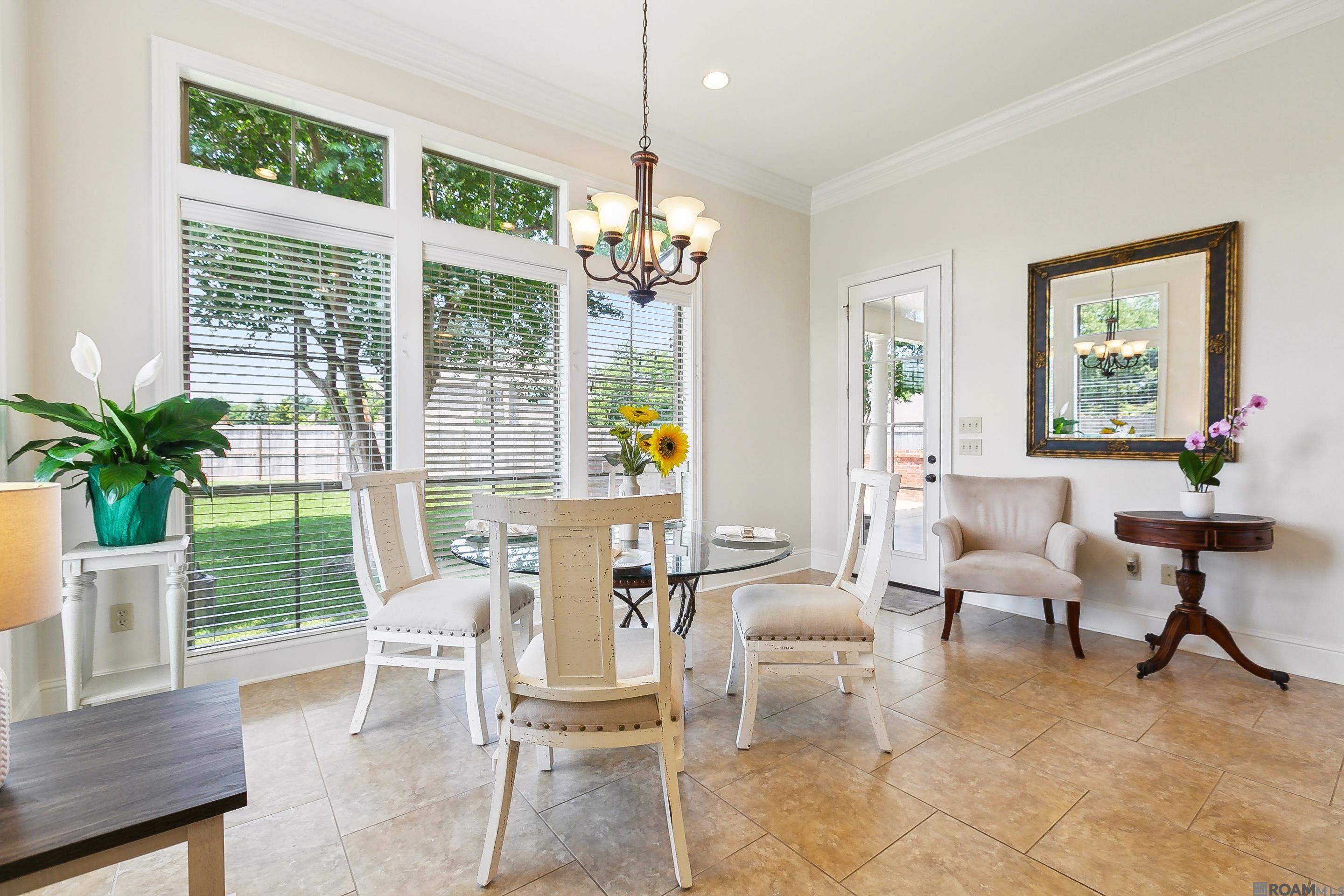 8595 Ormand Dr