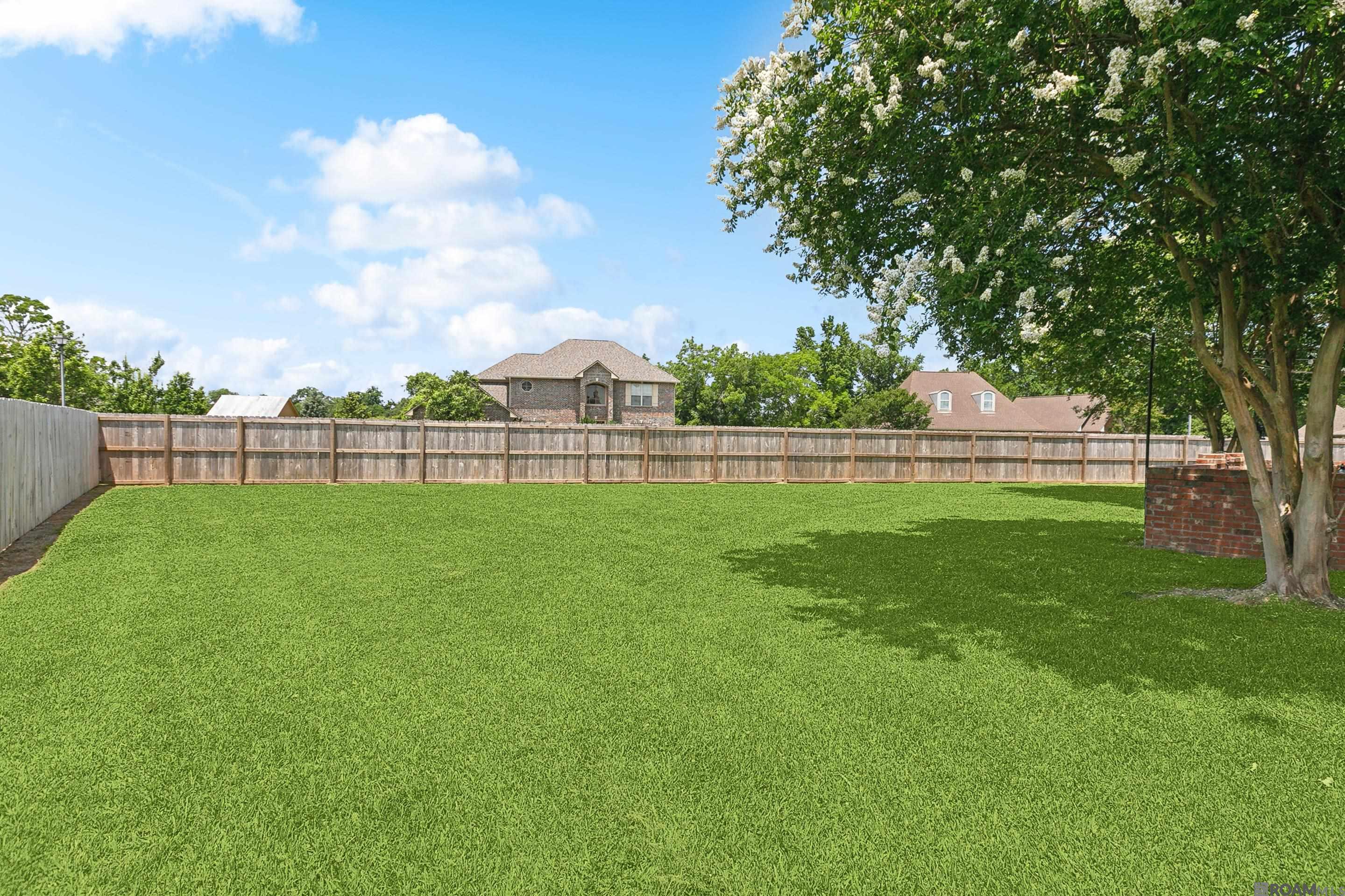 8595 Ormand Dr