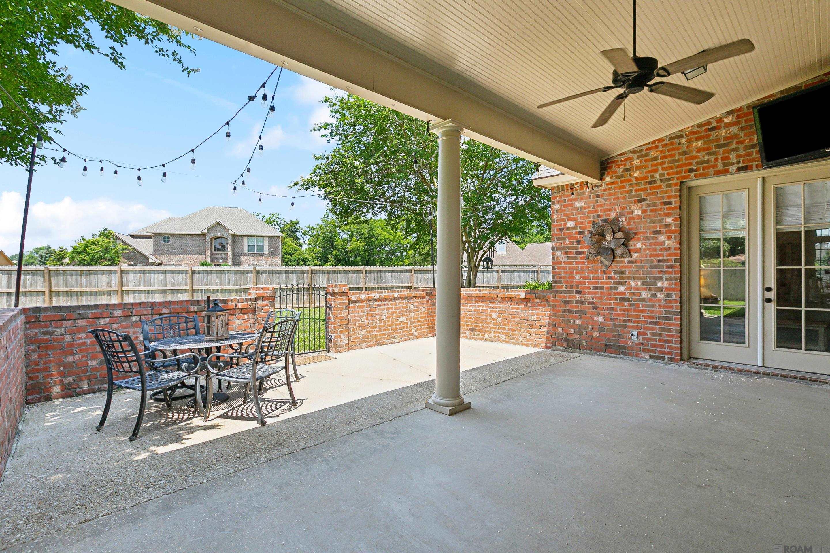 8595 Ormand Dr