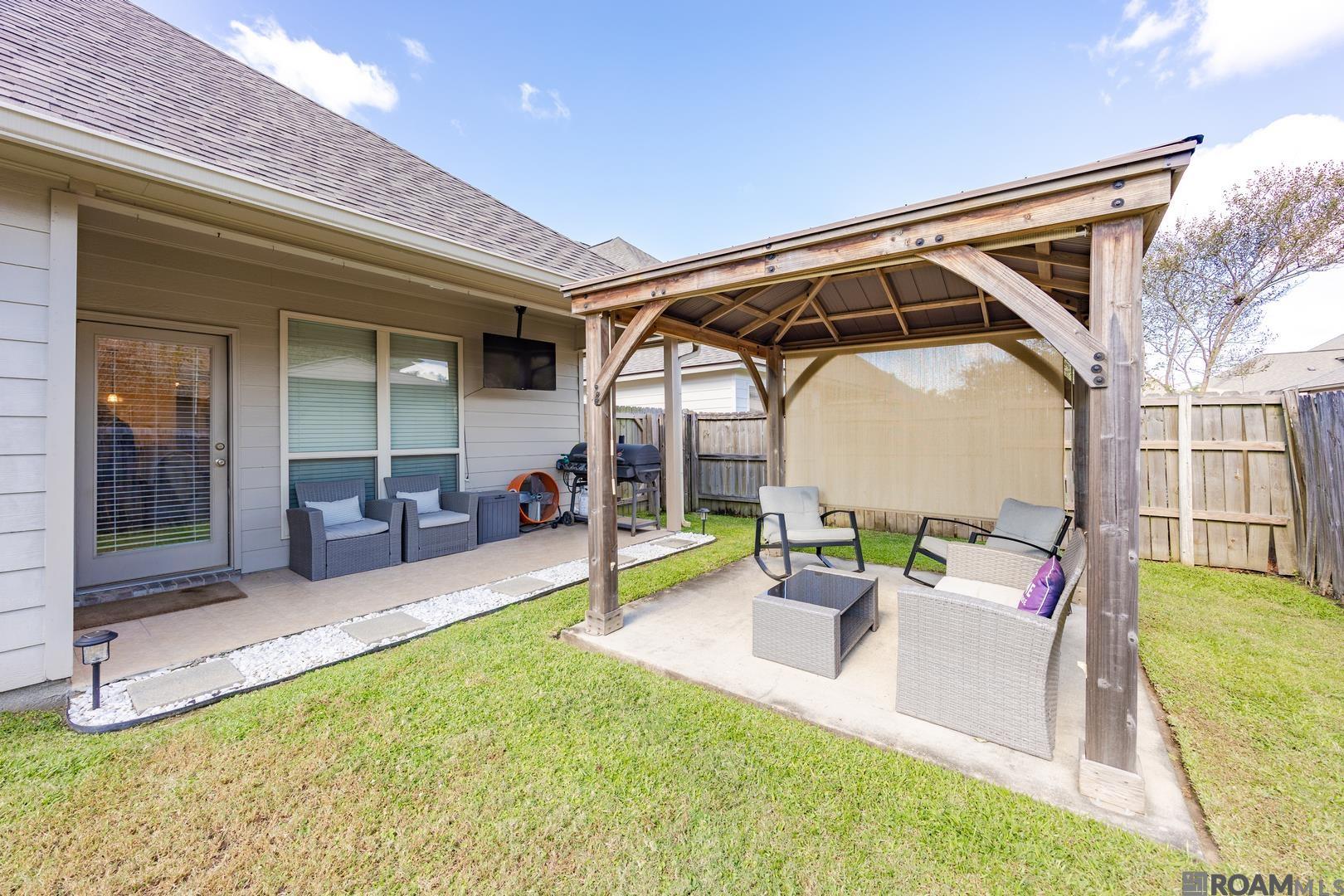 18173 River Birch Dr