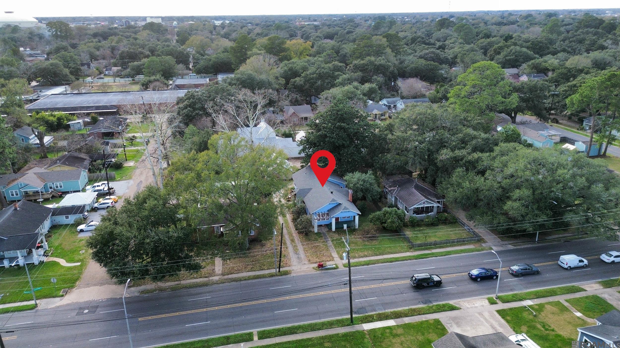 1709 W University Ave
