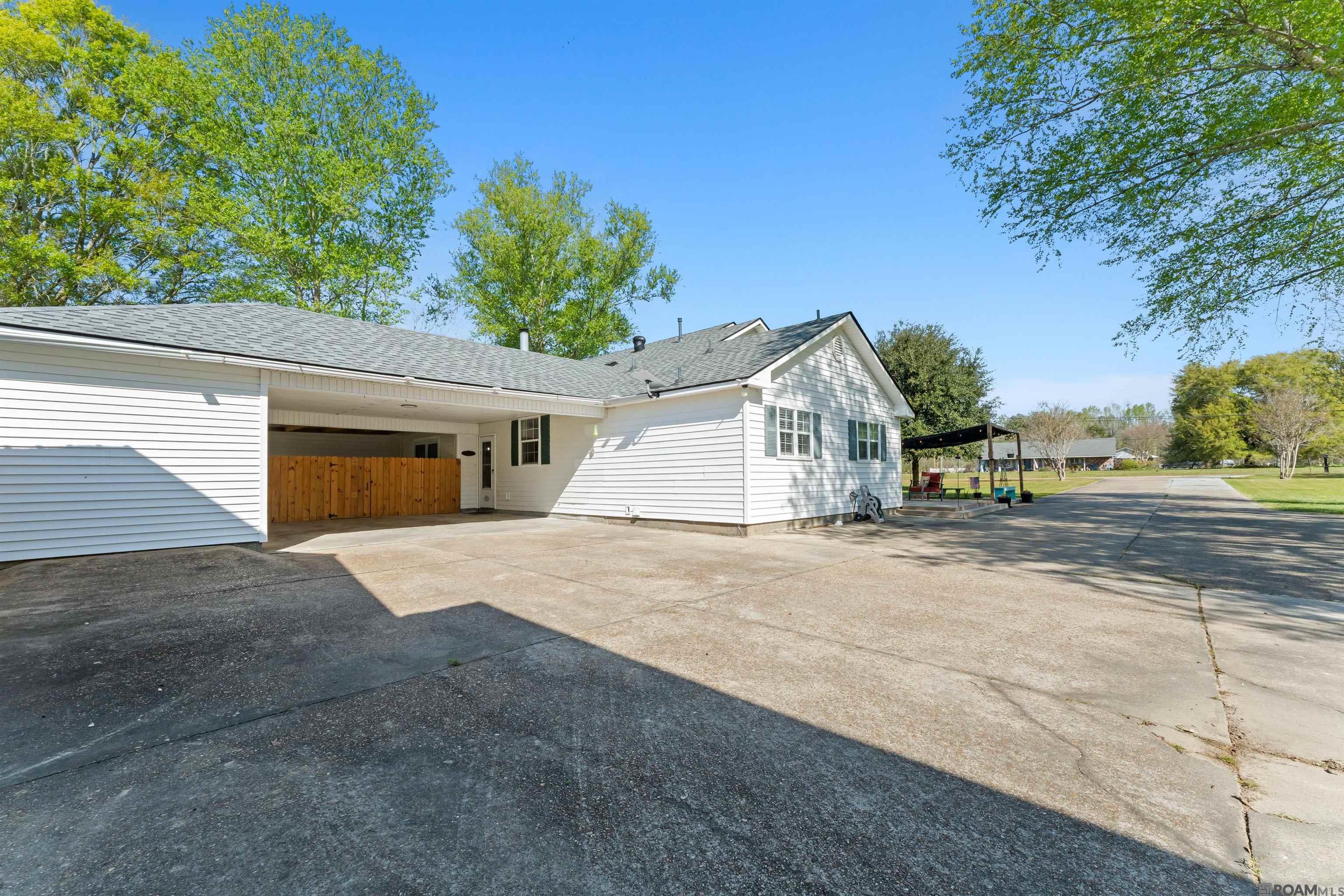 1333 Holly Dr