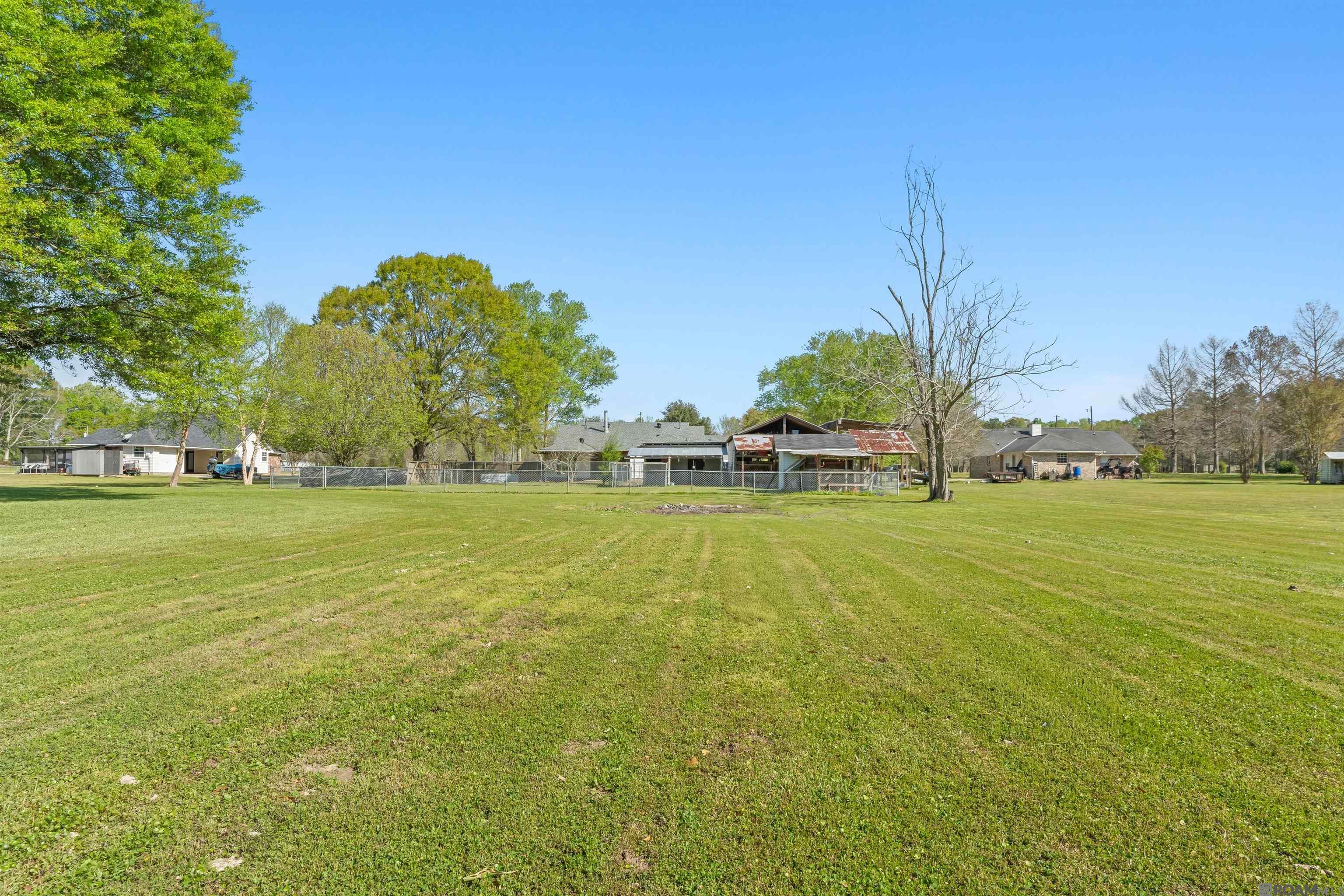 1333 Holly Dr