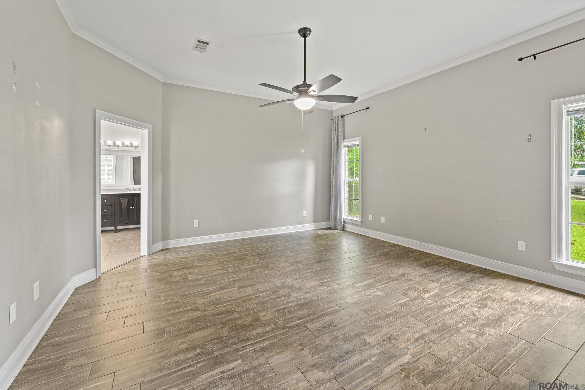 11231 Suncrest Ct