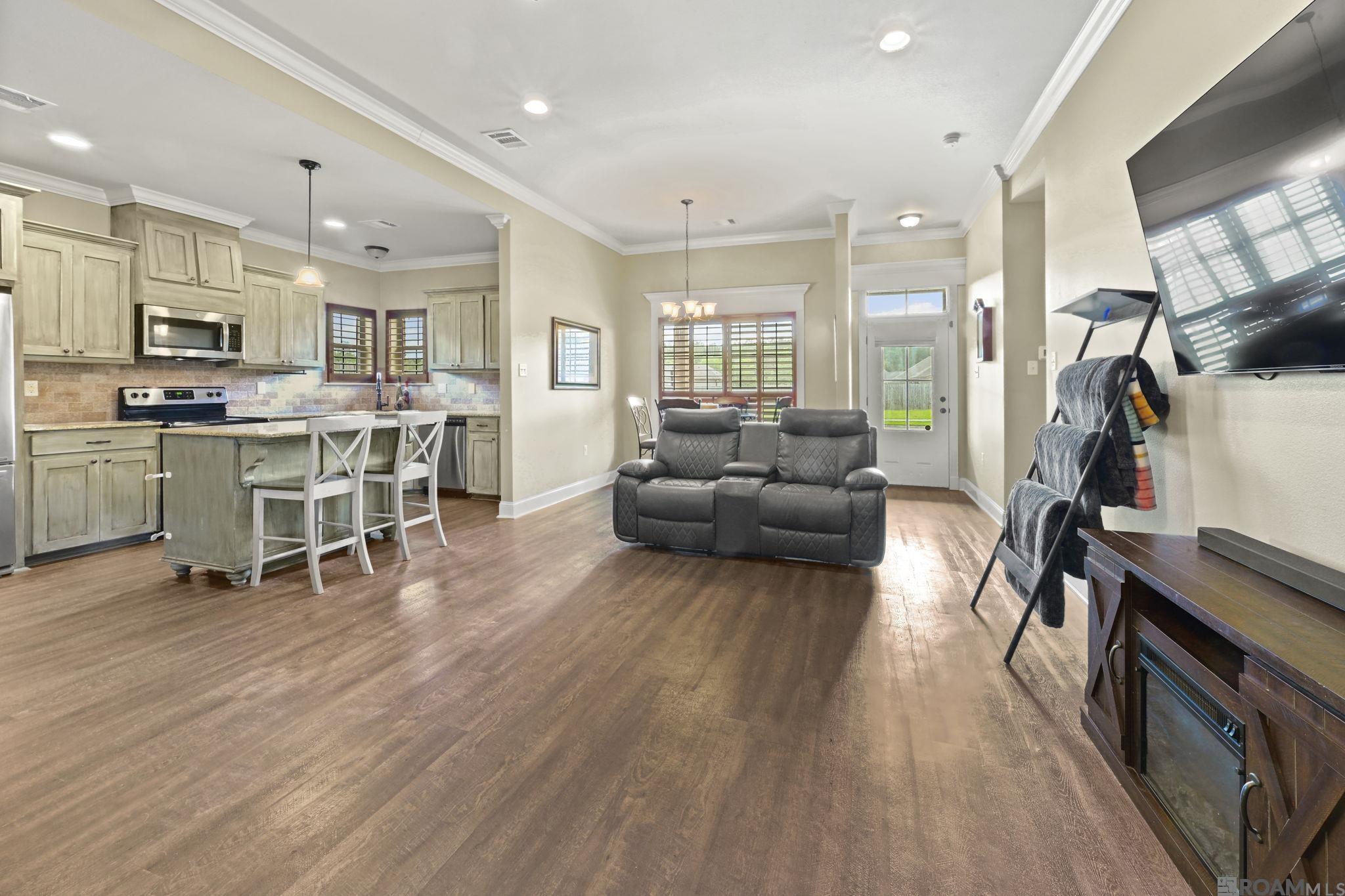 28274 Lake Bruin Dr
