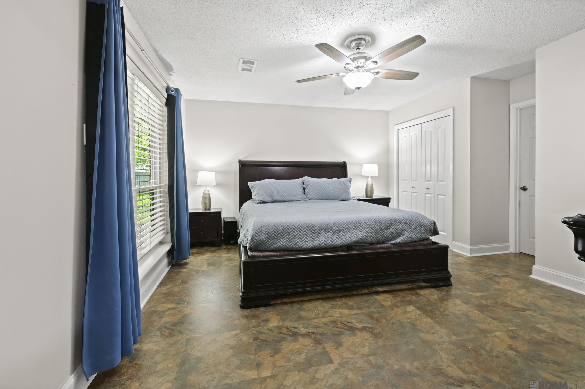 13902 Ouachita Ave