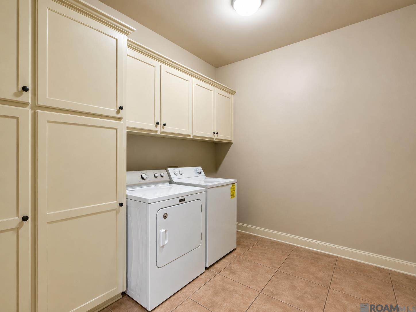 2129 Hillstone Dr