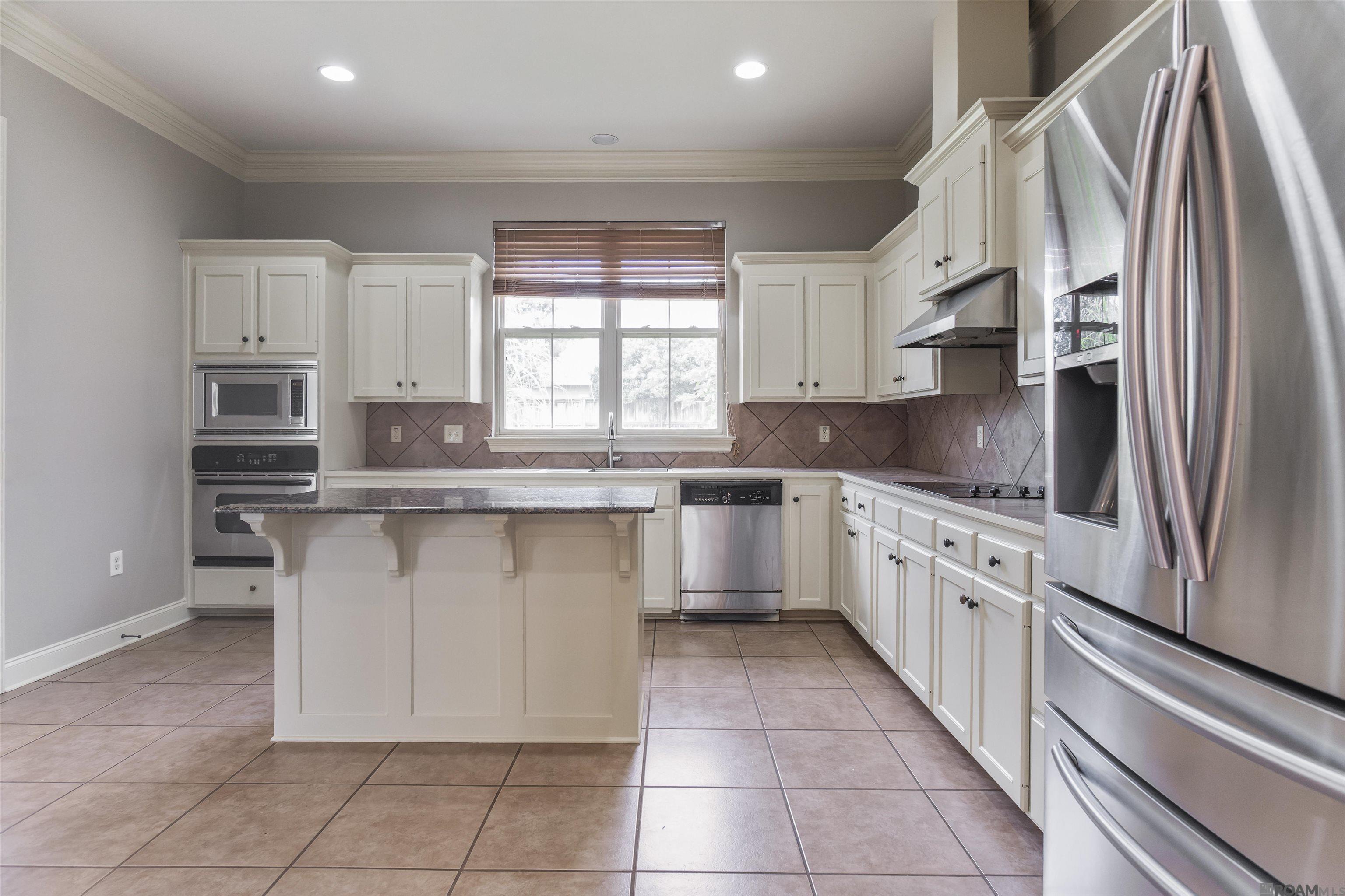 2129 Hillstone Dr