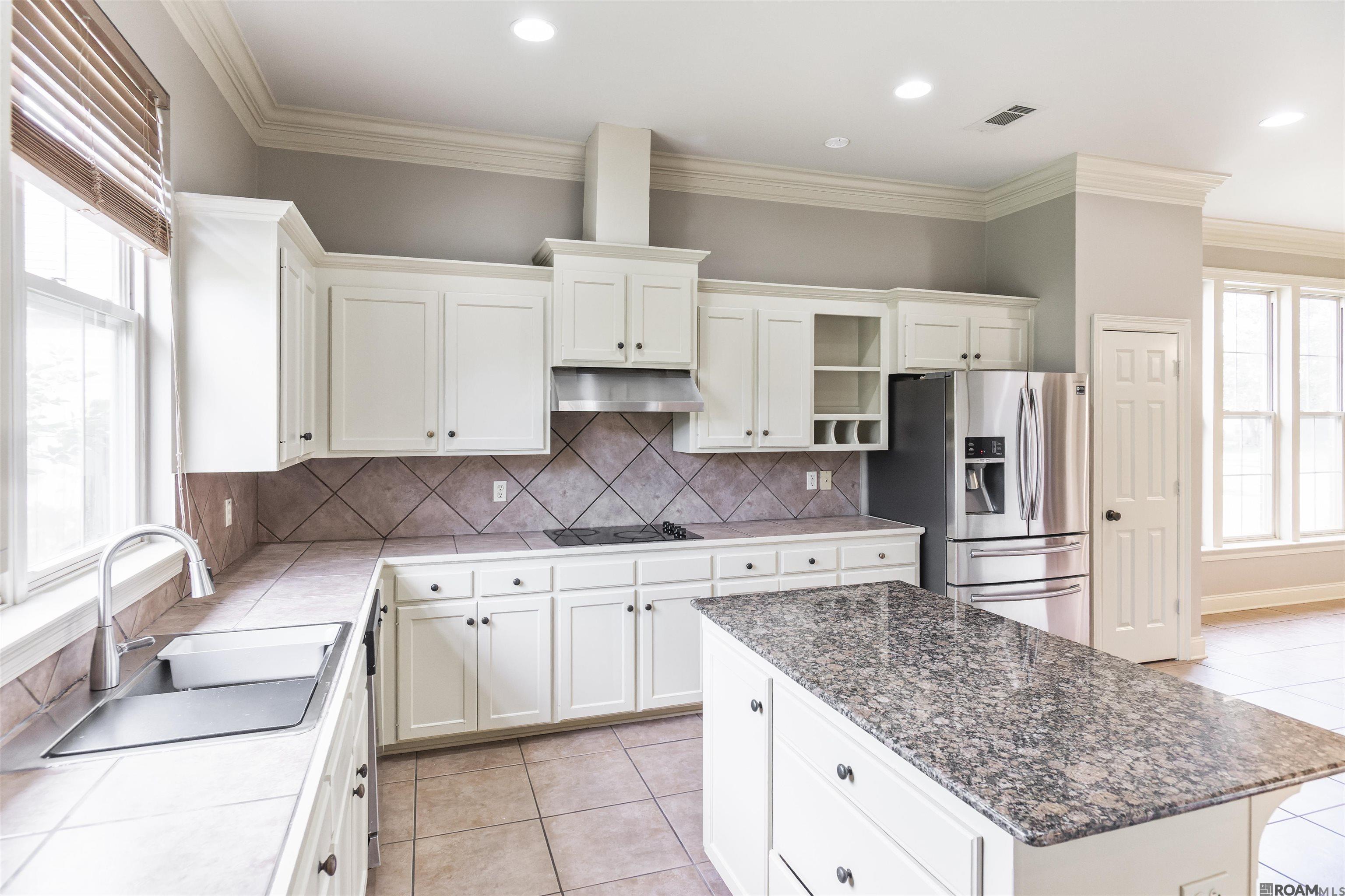 2129 Hillstone Dr