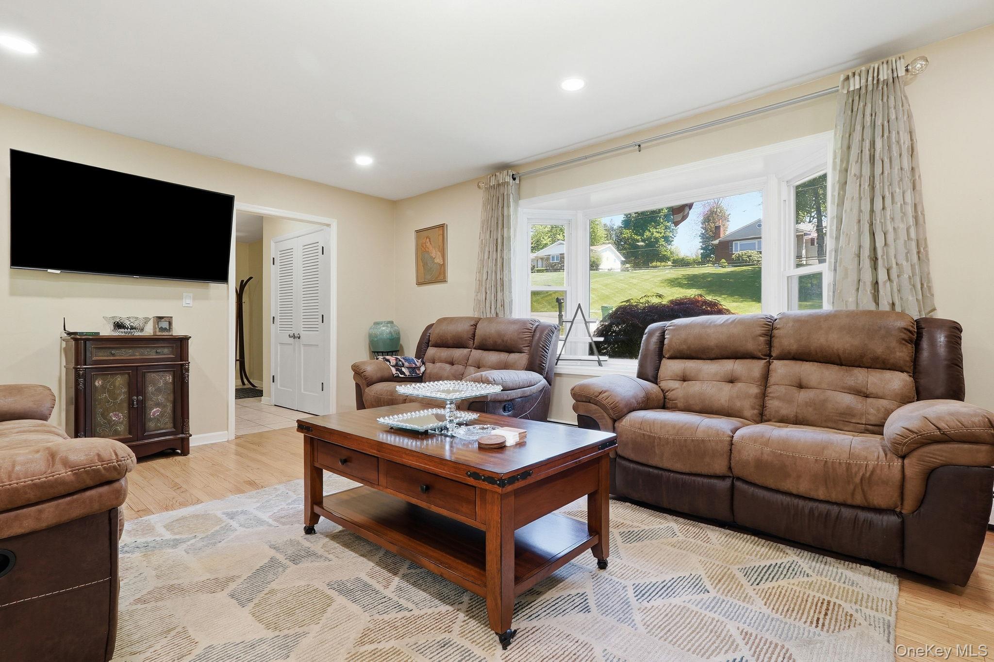 29 Hillview Drive