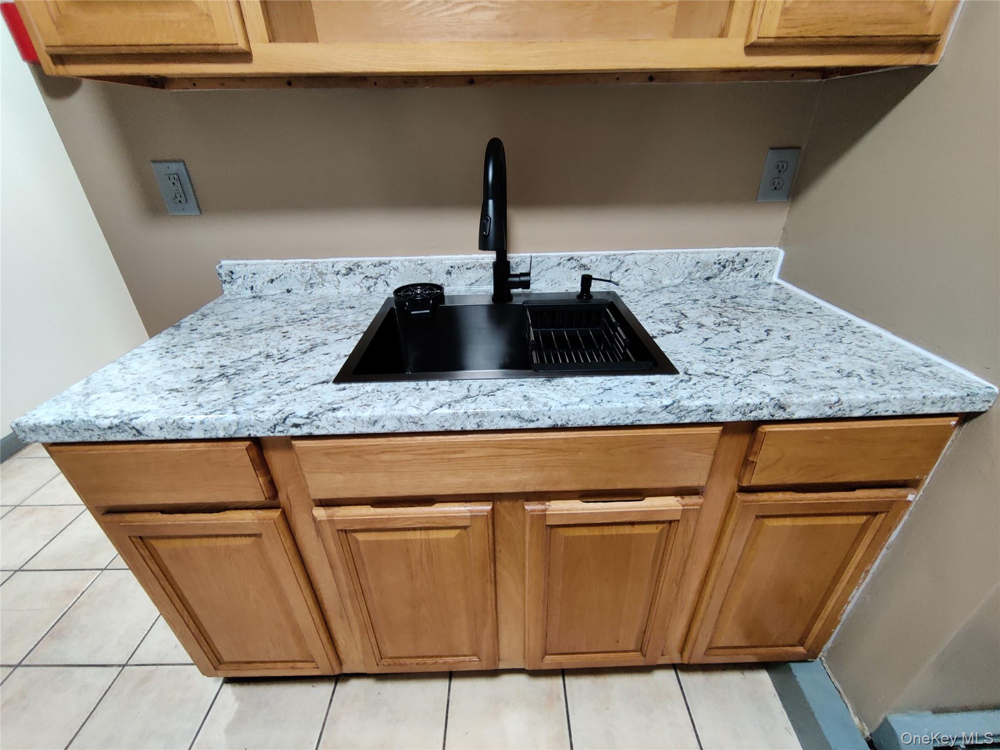 219 MILL Street Unit: 4