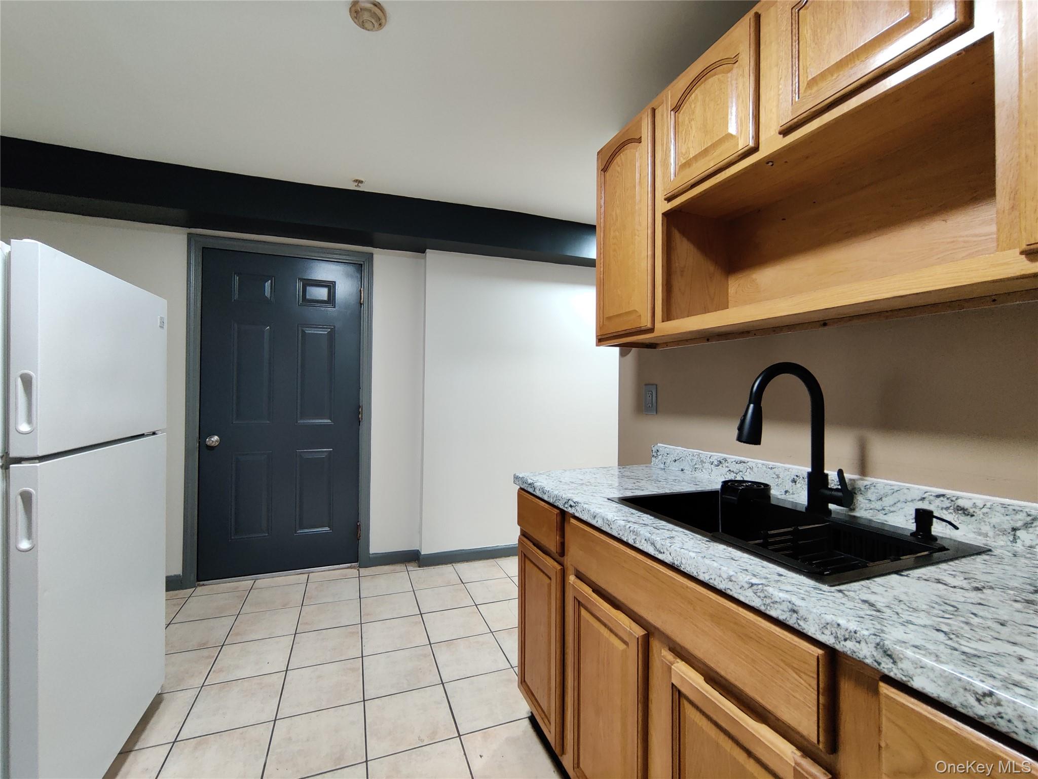 219 MILL Street Unit: 4